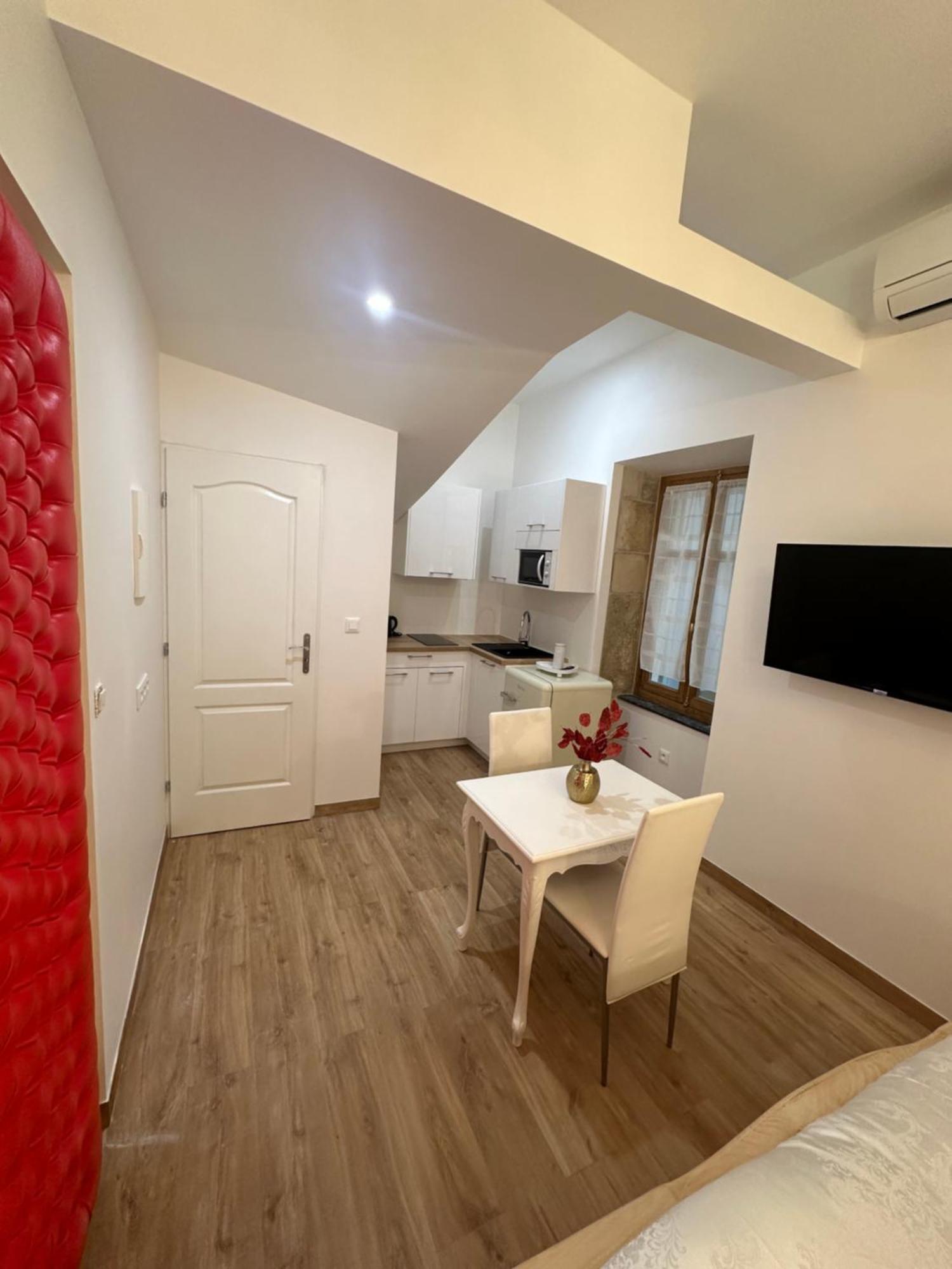 Petit Studio Presbytere Dans L'Eglise Narbonne Kültér fotó